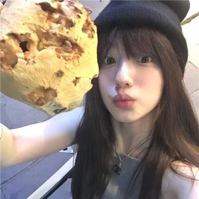 抽象画中的越南少女2